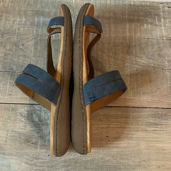 Cool BOC Blue Leather Big Toe Slip on Flat Sandals Sz 6M - Picture 7 of 9